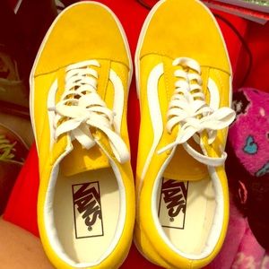 Rare yellow vans!!